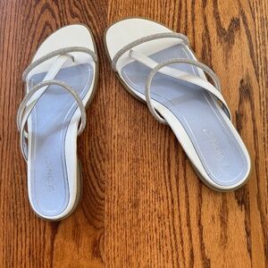 Vionic sandals, size 8, white